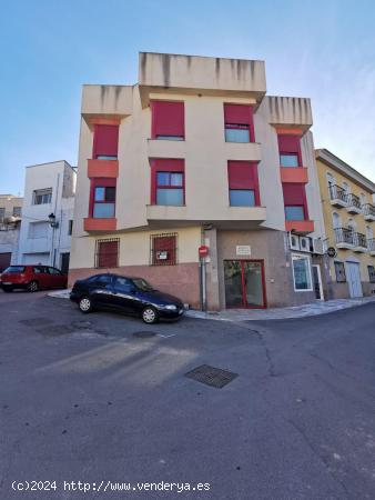 Se vende piso de 3 dormitorios y 2 baños en Olula del Río - ALMERIA