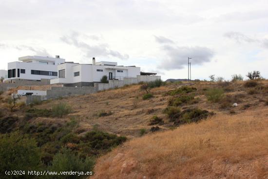 TERRENO URBANIZABLE EN--LA ZUBIA-GRANADA - GRANADA