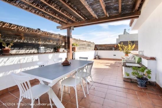  !!Espectacular ático en Armilla con piscina propia y terraza de 110 metros!! - GRANADA 