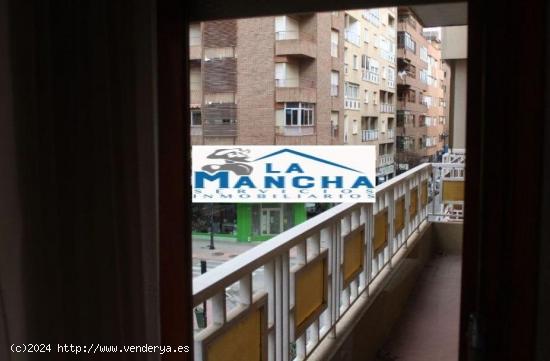 REF: C123 INMOBILIARIA LA MANCHA VENDE PISO ZONA CENTRO-ROSARIO - ALBACETE