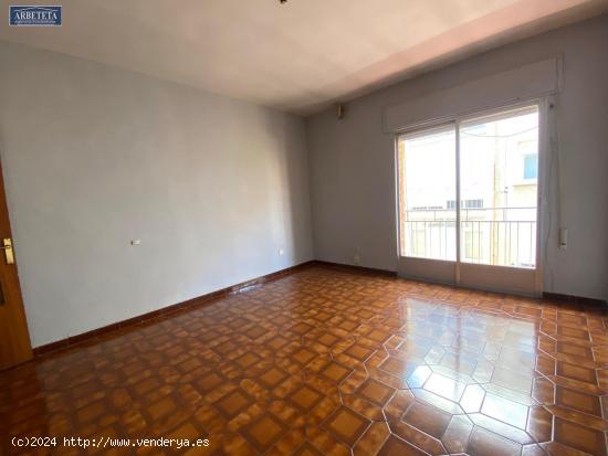 INMOBILIARIA ARBETETA VENDE PISO DE 5 DORMITORIOS EN ZONA FERIAL, GUADALAJARA - GUADALAJARA