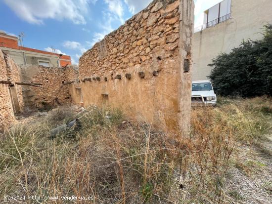 Vendemos solar núcleo urbano Benisano - VALENCIA