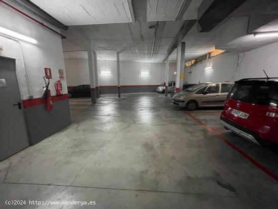 ¡Plaza de Parking en Coll d'en Rabassa! - BALEARES