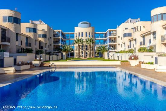 TRIPLEX EN CABO ROIG 150M DEL MAR - ALICANTE