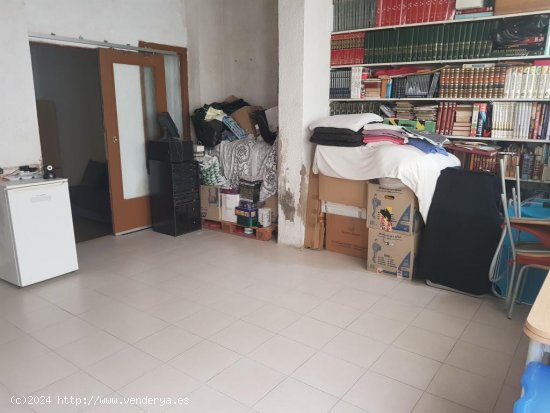 Unifamiliar adosada en venta  en Figueres - Girona