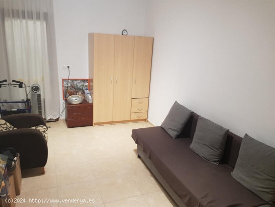 Unifamiliar adosada en venta  en Figueres - Girona