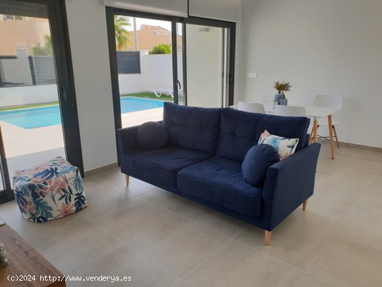 Casa-Chalet en Venta en Pilar De La Horadada Alicante