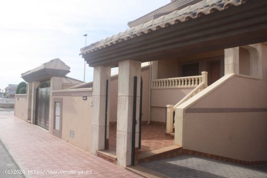 Casa de pueblo en Venta en Torrevieja Alicante