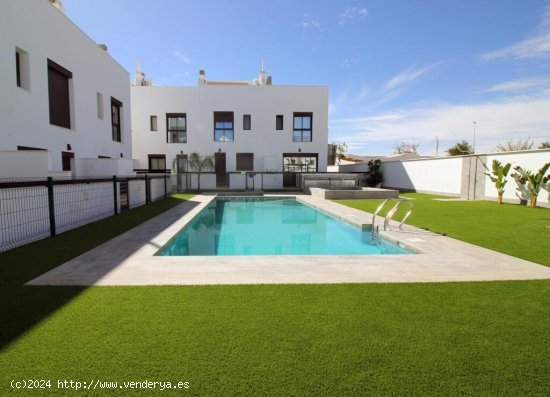  Casa de pueblo en Venta en Pilar De La Horadada Alicante 