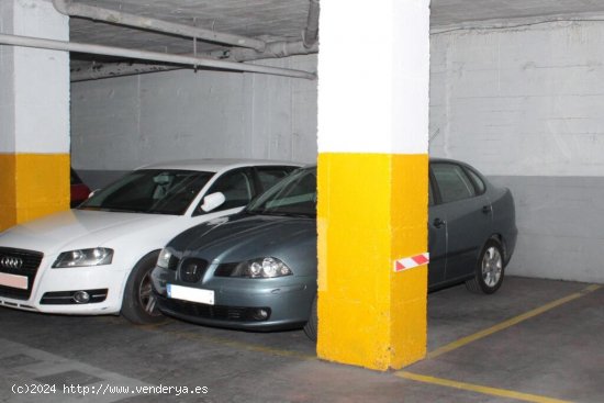 Parking coche en Venta en Sevilla Sevilla