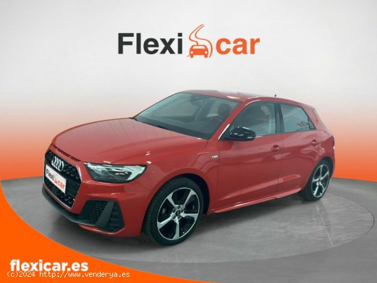 Audi A1 Sportback Adrenalin 25 TFSI 70kW (95CV) - Cáceres