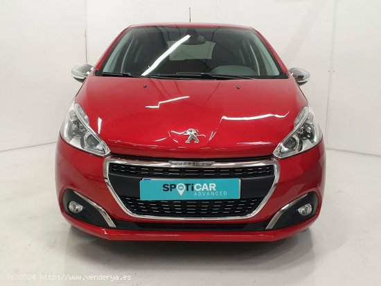 Peugeot 208  5P  1.2L PureTech 60KW (82CV) Signature - SANT FRUITOS DE BAGES