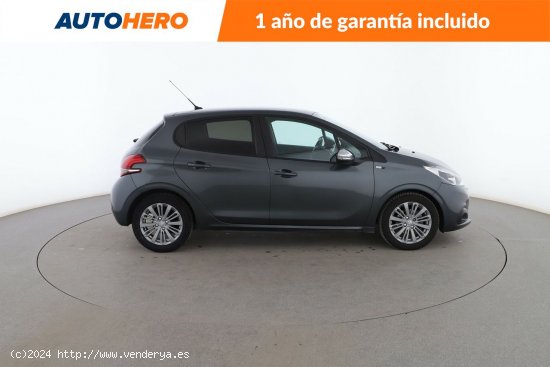 Peugeot 208 1.6 Blue-HDi Style - 