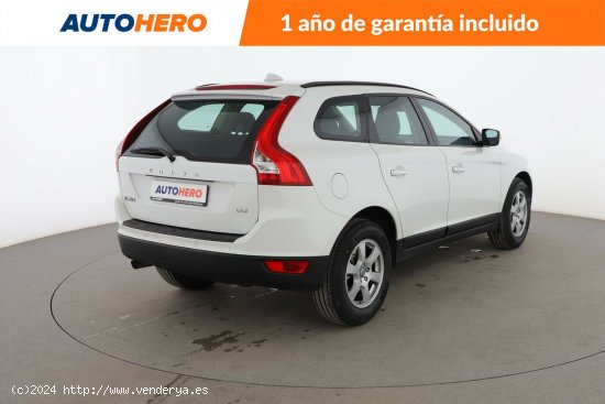 Volvo XC-60 2.0 D3 Kinetic 2WD - 