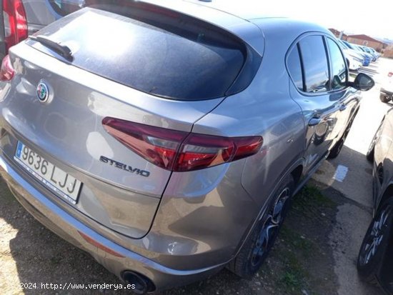 Alfa Romeo Stelvio 2.2 DIÉSEL 154KW (210CV) VELOCE - BADAJOZ