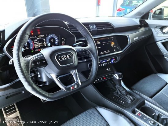 Audi Q3 Sportback 35 TDI S-Tronic Black Line de 2023 con 20 Km por 48.890 EUR. en Barcelona