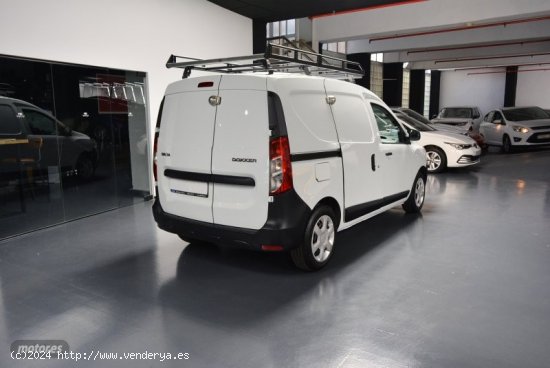 Dacia Dokker Van Essential TCe 102 CV GLP de 2019 con 103.000 Km por 8.000 EUR. en Madrid