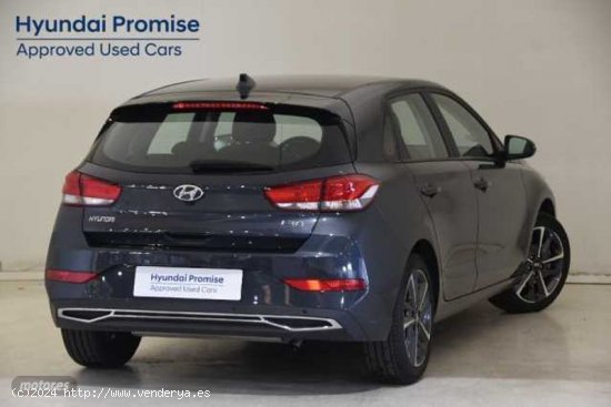 Hyundai i30 1.5 DPI Klass SLX 110 de 2023 con 11.572 Km por 19.400 EUR. en Huesca