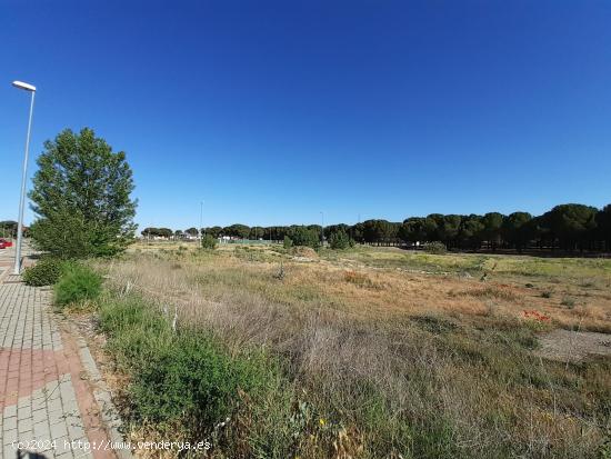 Venta de Parcela de 601 m2  urbanización El  Peregrino-Boecillo - VALLADOLID