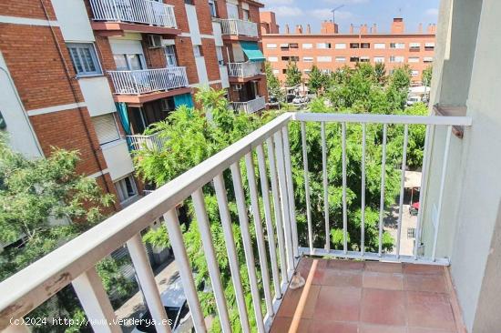 Piso a la venta en El Pla todo exterior en Martorell - BARCELONA