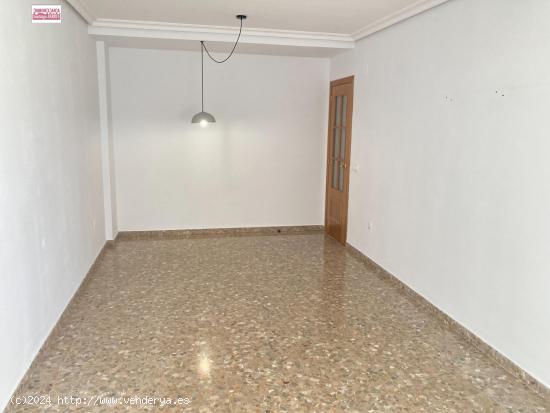 VENTA  DE PISO CON PLAZA DE GARAJE EN SOLLANA.(VALENCIA) - VALENCIA