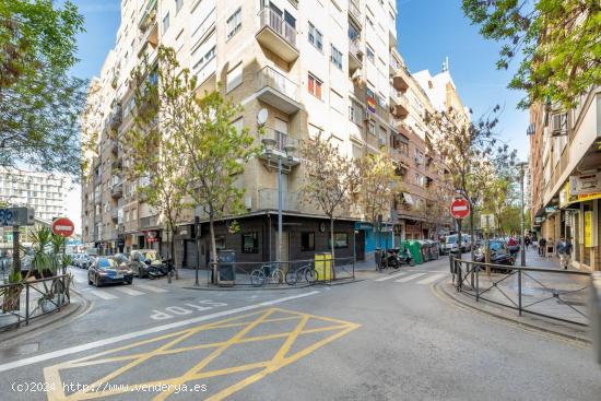  PLAZA DE GARAJE EN PEDRO ANTONIO DE ALARCON - GRANADA 