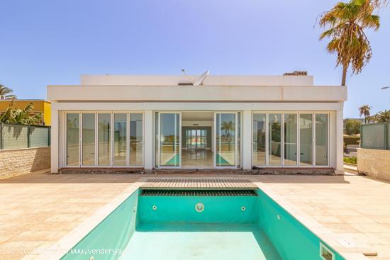 Bungalow-Chalet de Ensueño con Vistas al Mar y Piscina Propiaa en Maspalomas - LAS PALMAS