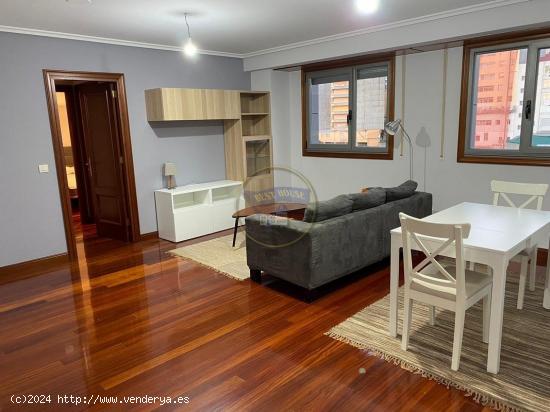 APARTAMENTO SEMINUEVO DE 1 DORMITORIO CON BODEGA EN PLAZA AMÉRICA - PONTEVEDRA