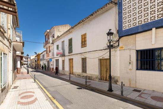 Invierta en pleno centro de Churriana de la Vega - GRANADA