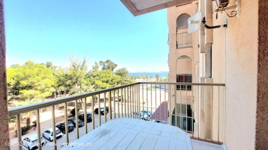 Se vende apartamento de 2 dormts, 1 baño. con vista al mar. Playa Honda - MURCIA