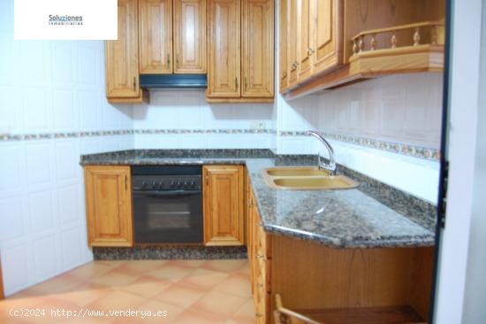 APARTAMENTO JUNTO A GLORIETA DE LA TAMOS - ALBACETE