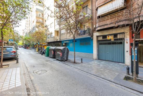  PLAZA DE GARAJE EN PEDRO ANTONIO DE ALARCON - GRANADA 