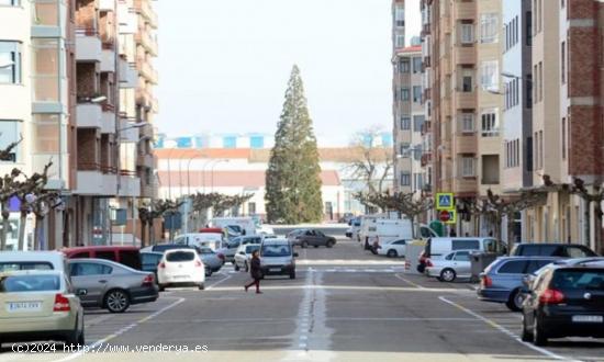 ALQUILER DE LOCAL COMERCIAL EN ALMAZÁN - SORIA