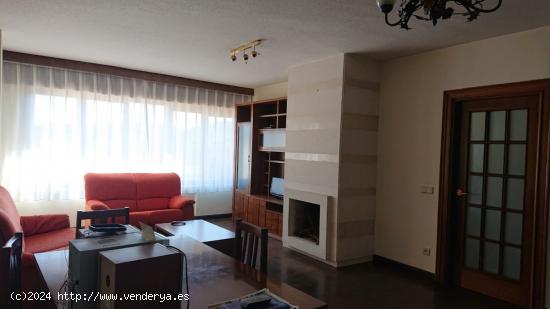 SE VENDE ESPECTACULAR PISO EN EL ESPOLÓN - SORIA