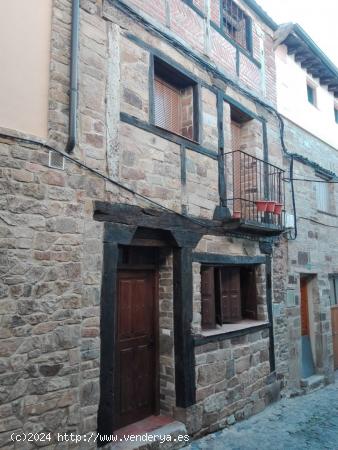 SE VENDE CASA RURAL EN SAN PEDRO MANRIQUE - SORIA