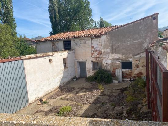 CASA EN VENTA EN BOROBIA - SORIA