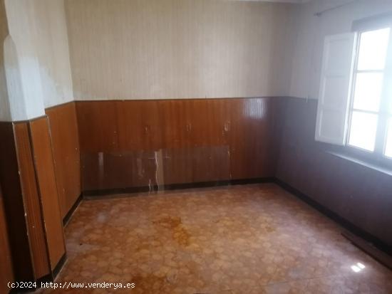  Vendo casa para reformar en el centro de Monteagudo - NAVARRA 