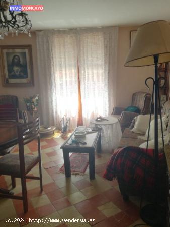 SE VENDE CASA CON MUCHAS POSIBILIDADES - ZARAGOZA