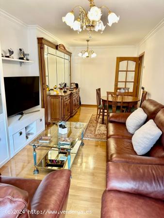 IMPECABLE - AV. FINISTERRE CON RDA. NELLE - 3 DORMITORIOS CON GARAJE Y TRASTERO!!! - A CORUÑA