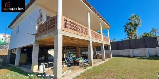 VENTA DE VILLA EN VALLE ROMANO GOLF (ESTEPONA) - MALAGA