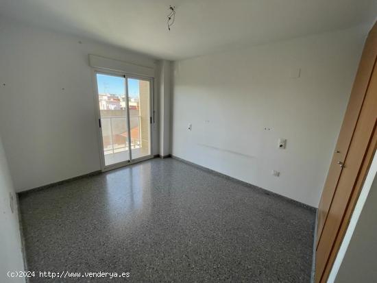 ¡¡SIN COMISIÓN INMOBILIARIA!! PISO EN VENTA ALBERIC, CON PARKING Y TRASTERO - VALENCIA