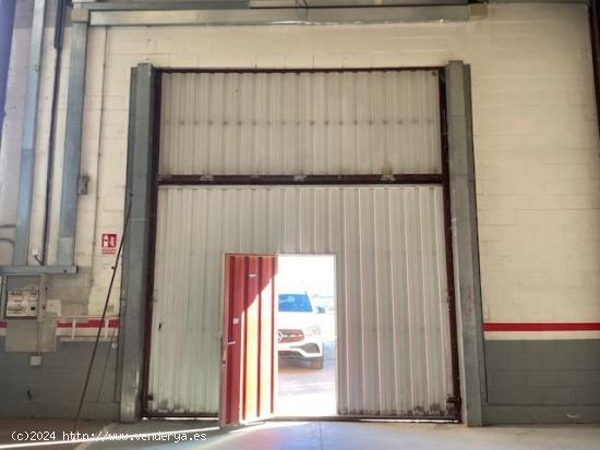 EN ALQUILER NAVE INDUSTRIAL DE 950M2 - ORENSE