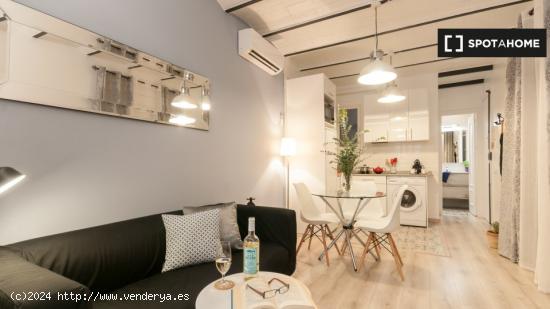 Apartamento entero de 2 dormitorios en Barcelona. - BARCELONA