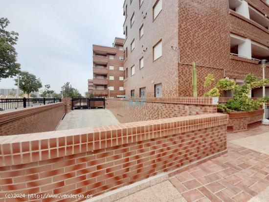 Estupendo apartamento en alquiler en el Edificio Costa Marfil 2 en Marina D`or/Oropesa del Mar - CAS