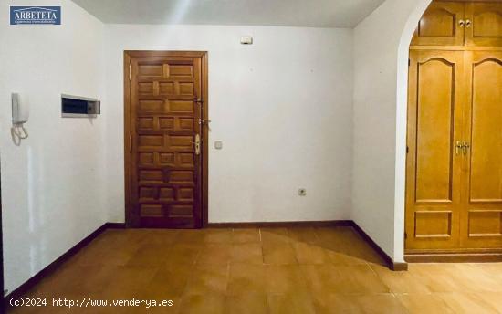 INMOBILIARIA ARBETETA VENDE APARTAMENTO EN PLENO CENTRO DE SIGÜENZA, GUADALAJARA - GUADALAJARA