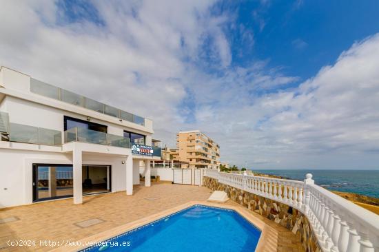  PRECIOSA VILLA CON VISTAS AL MAR Y PISCINA PRIVADA EN CABO CERVERA, ALICANTE, COSTA BLANCA SUR - ALI 