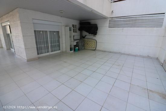 APARTAMENTO 2 DORMITORIOS CON GRAN TERRAZA DE 40 M2. EN PLAZA EUROPA -SALOU - TARRAGONA