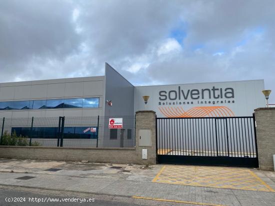 CASABANCO VENDE  NAVE INDUSTRIAL EN ZAFRA. - BADAJOZ