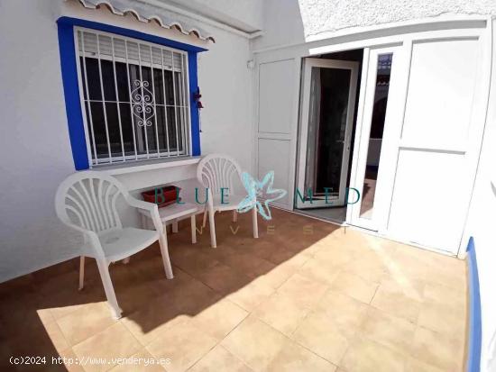 CHALET INDEPENDIENTE DE 4 DORMITORIOS Y 3 BAÑOS CON PISCINA EN CAMPOSOL - MURCIA