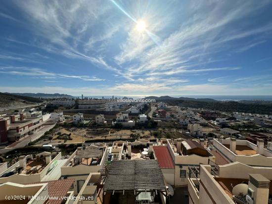 ADOSADO SIERRA CORTINA - ALICANTE